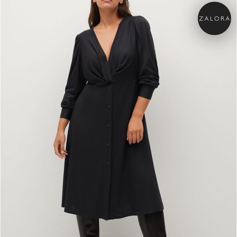 NWT black swooping neckline dress with buttons size 18